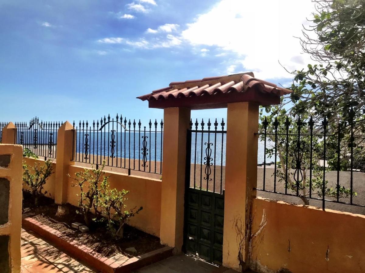 Casa Amarilla Junto Al Mar Villa Канделария Екстериор снимка